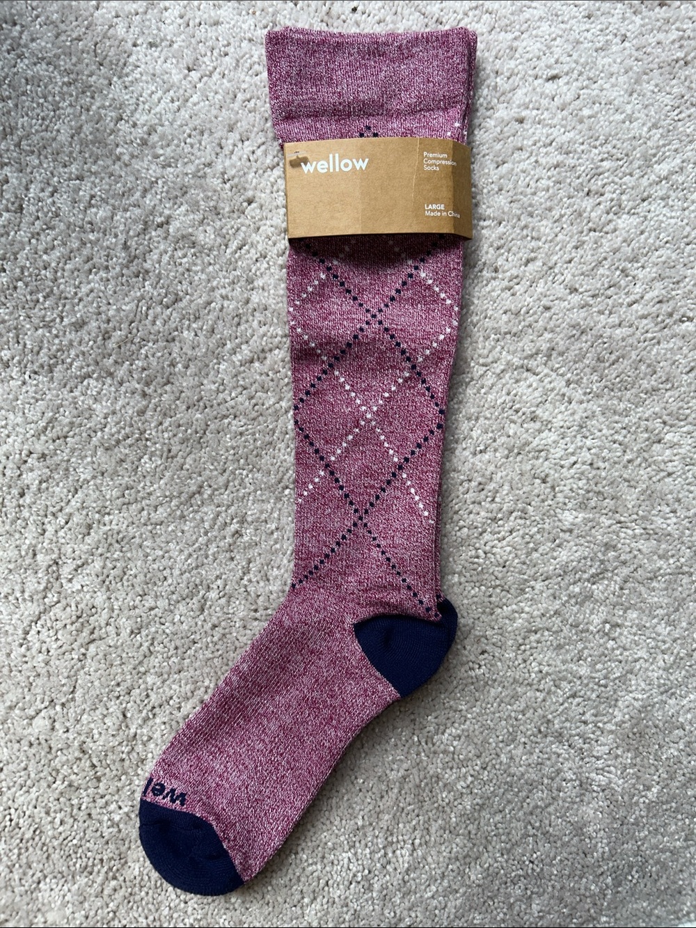 Wellow Argyle Dress Socks in Dusty Rose with Navy Accents
